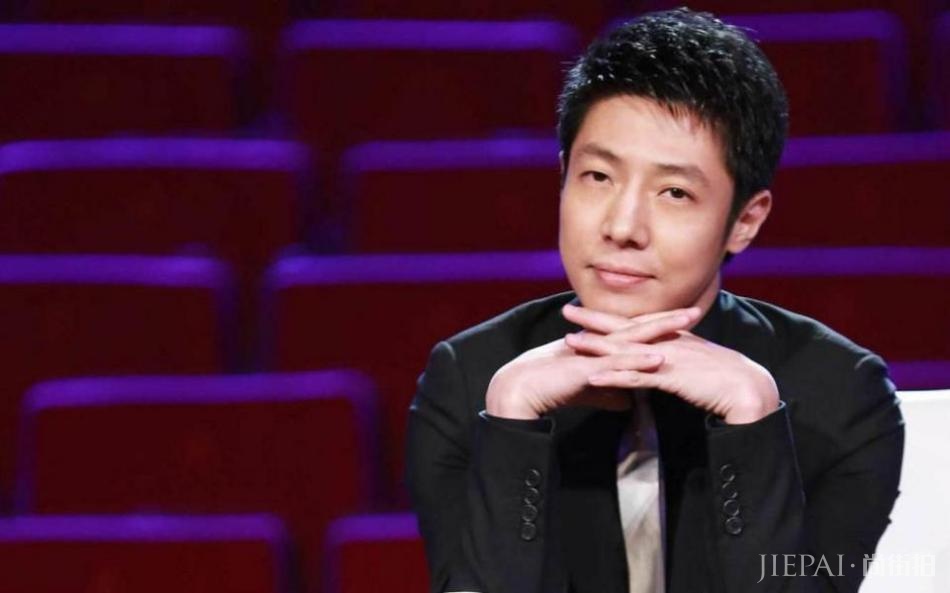 撒贝宁改严肃端庄形象,参加综艺成搞笑担当,被疑已经退出央视