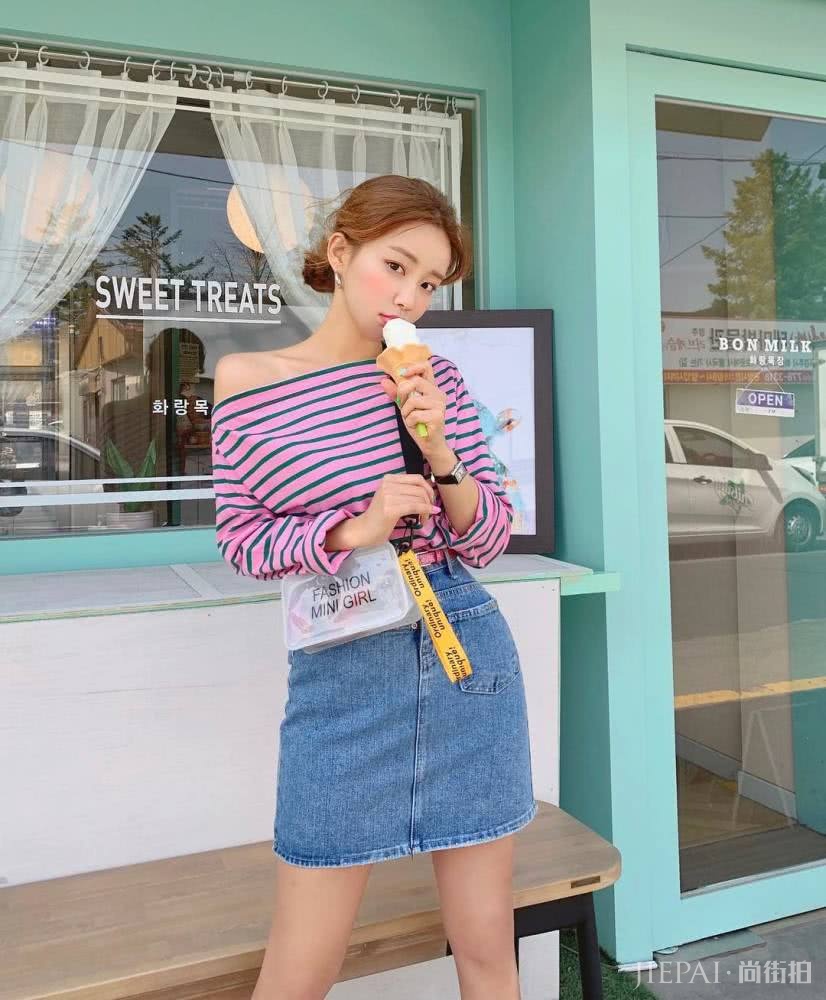 掌握这几个穿搭技巧,不穿鞋也能让你显高显瘦