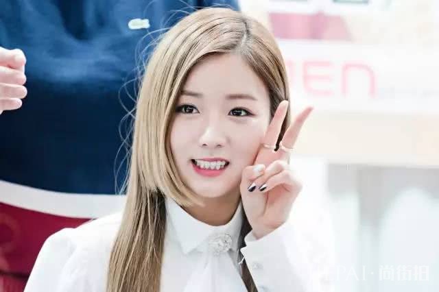 实力瘦脸，最近流行这个可爱度100％的发型