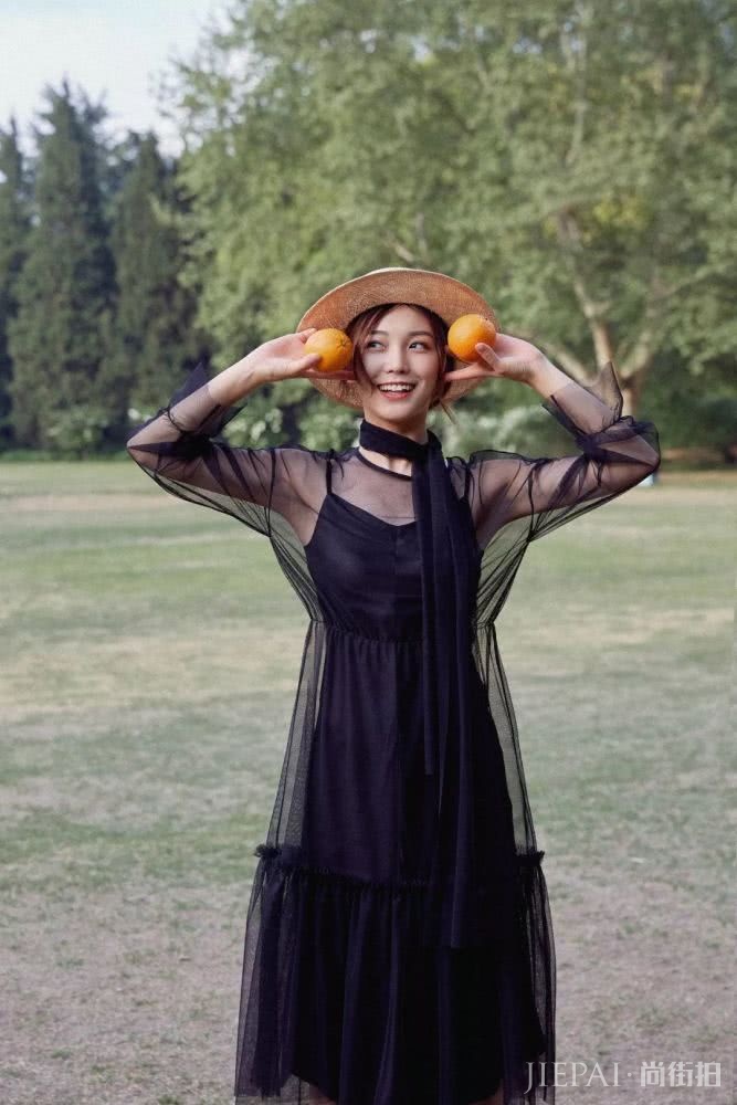 当90后模特遭遇“潜规则”:能不能红,我早就放弃了