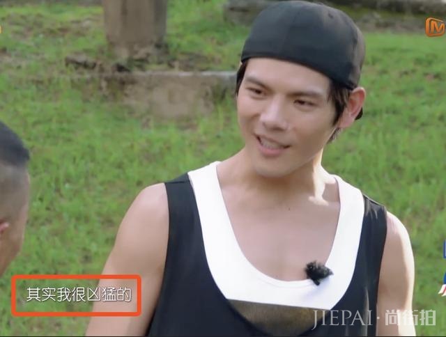 郭碧婷爸爸发文称初见向佐，觉得他长得凶悍，后来发现是面恶心善