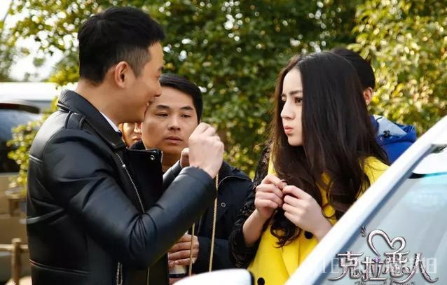 配角是怎样完美抢戏的?沈腾靠的是搞笑功力,热巴靠的是呆萌灵气