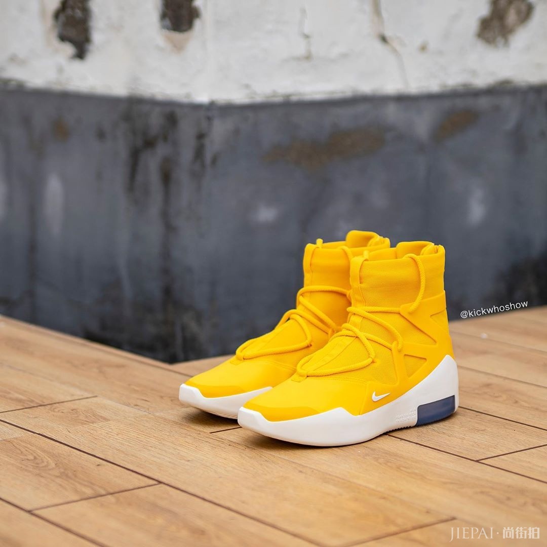潘帅已经上脚啦！这双 Nike Air Fear of God 1 实在太炫酷！