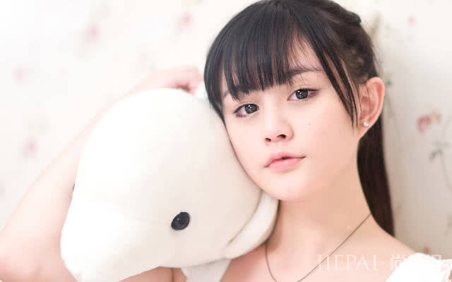 新手化妆很简单,1分钟上手,懒变美有高招