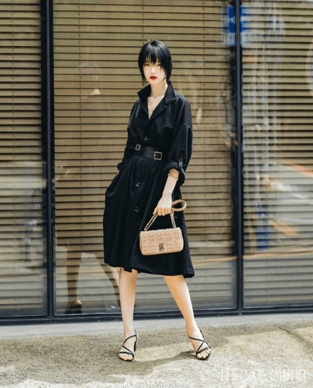 韩国第一超模崔素拉宣布结婚,黑色婚纱太大胆,父母不介意吗?