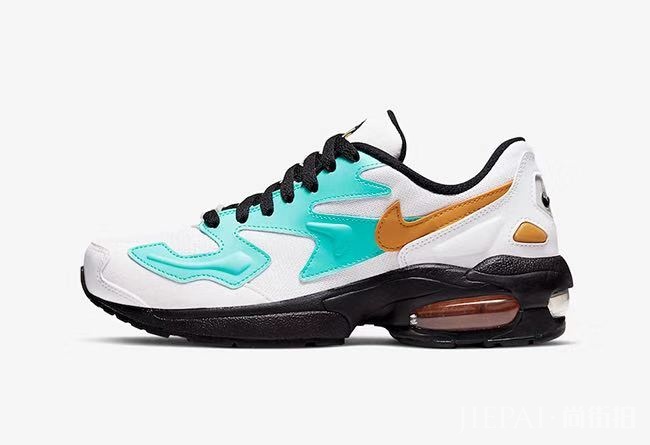 ”一块小姜饼混入了蓝天白云中“!这双 Air Max 2 Light 你喜欢吗!