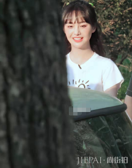 一胖毁所有？郑爽胖10斤后更美了，男友张恒功不可无