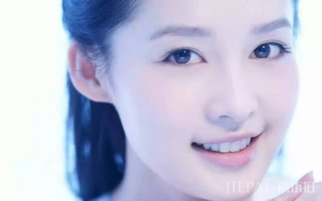 新手化妆很简单,1分钟上手,懒变美有高招