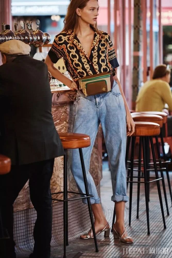 今年流行的衬衫 还真是越花越好看呢