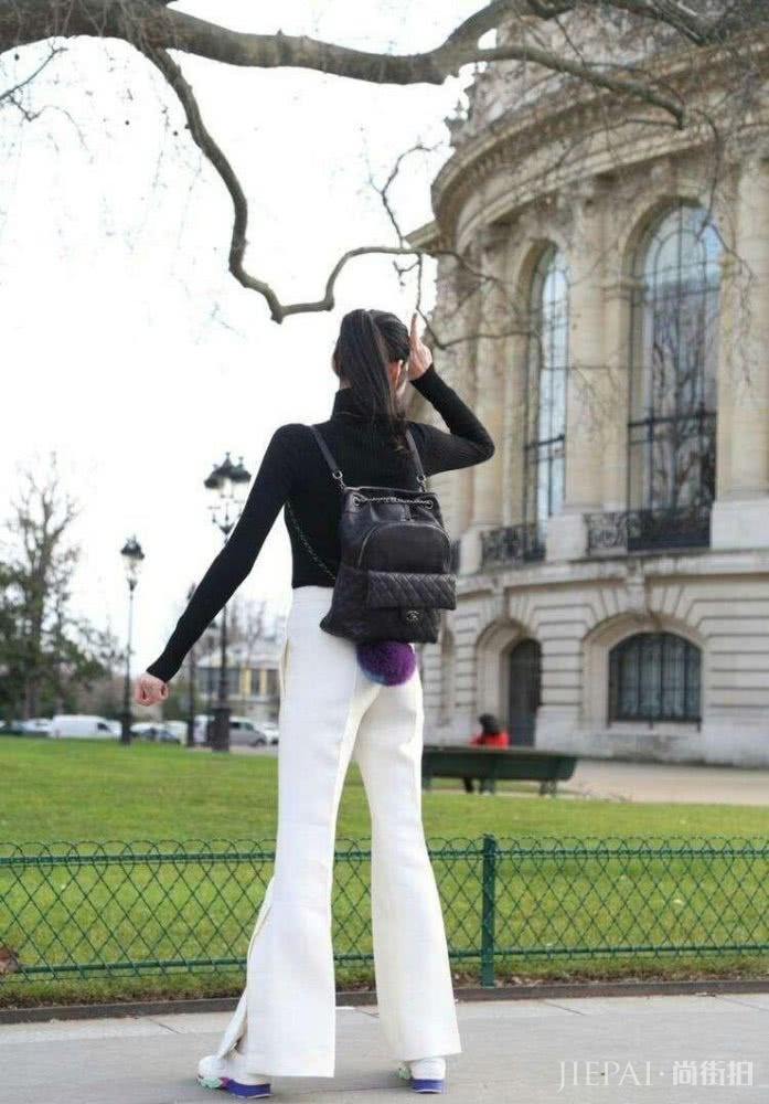 初秋穿毛衣不管选低领还是挑高领,搭阔腿裤显好看又有气质