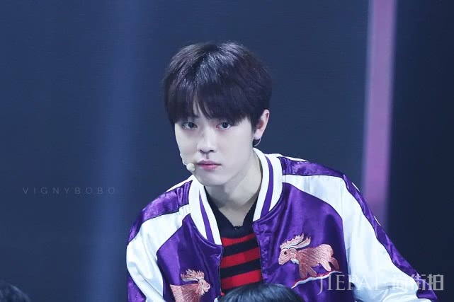 91年肖战喊93年乔欣“姐”,新人如何称呼前辈?真是世纪难题!