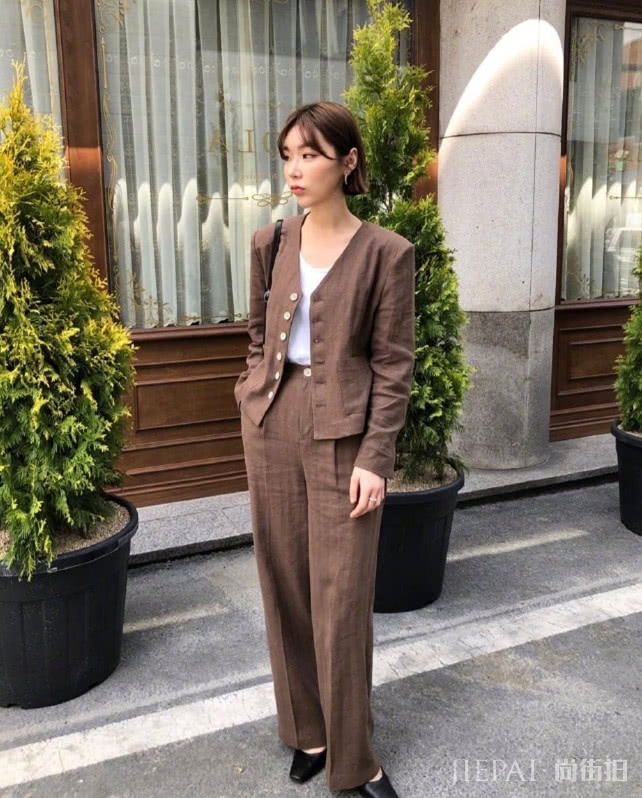 夏秋过渡愁穿搭？这9套气质look，为你打造高颜值