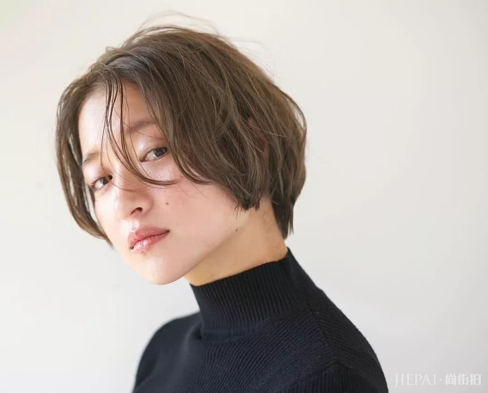 清爽无刘海的日系发型，气质加分妥妥的