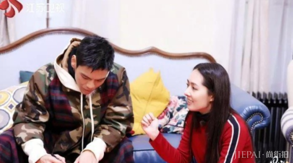 35岁向佐肾堪比70岁老头？向太道出真相：希望跟郭碧婷尽快要小孩