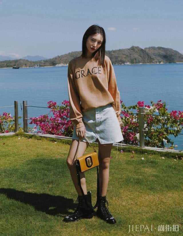 金晨最新打扮美出新高度!一袭红裙明艳动人,仙女身材实至名归