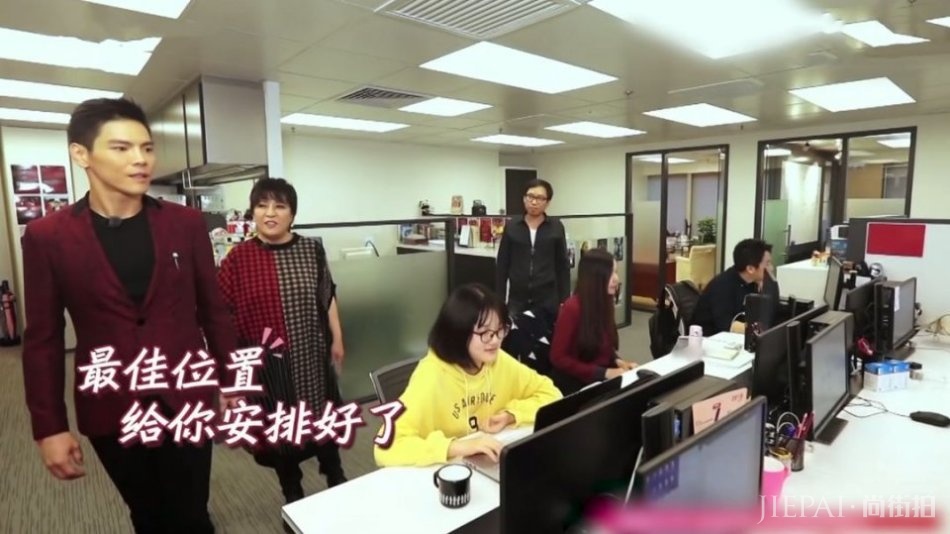 杜若溪开店一天亏两万?向太现场传授生意经,难怪她能成功