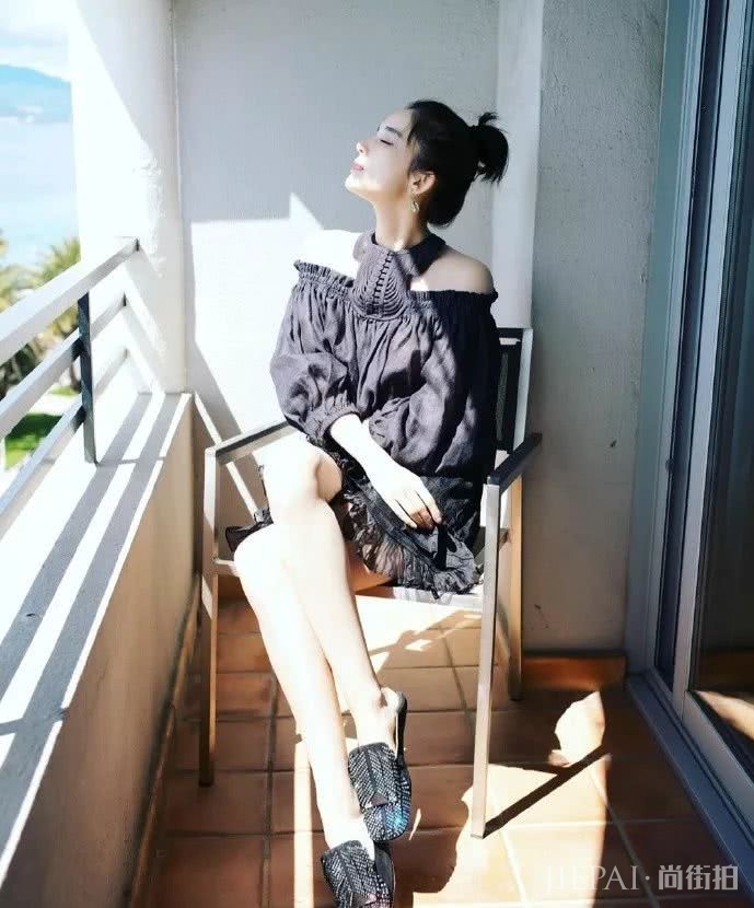 女人穿衣要学会适当“露”一些，放眼望去都是气质小姐姐