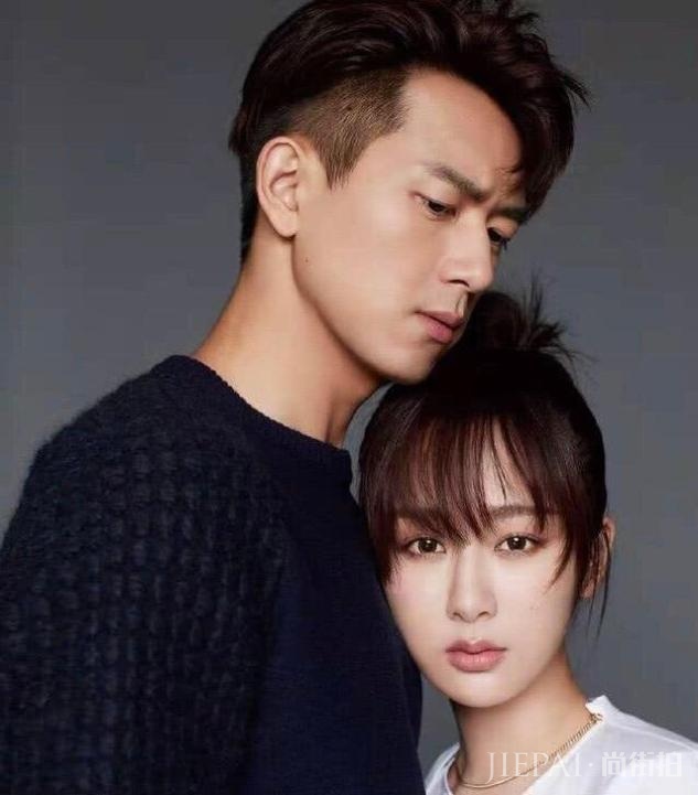 李现坐高铁被偶遇,为防止被粉丝认出,竟然“捂住腮帮”伪装自己