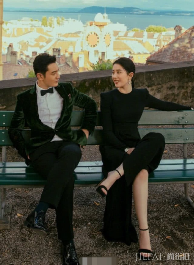 女星跷二郎腿:范冰冰杨幂霸气侧漏,刘诗诗唐嫣优雅温婉