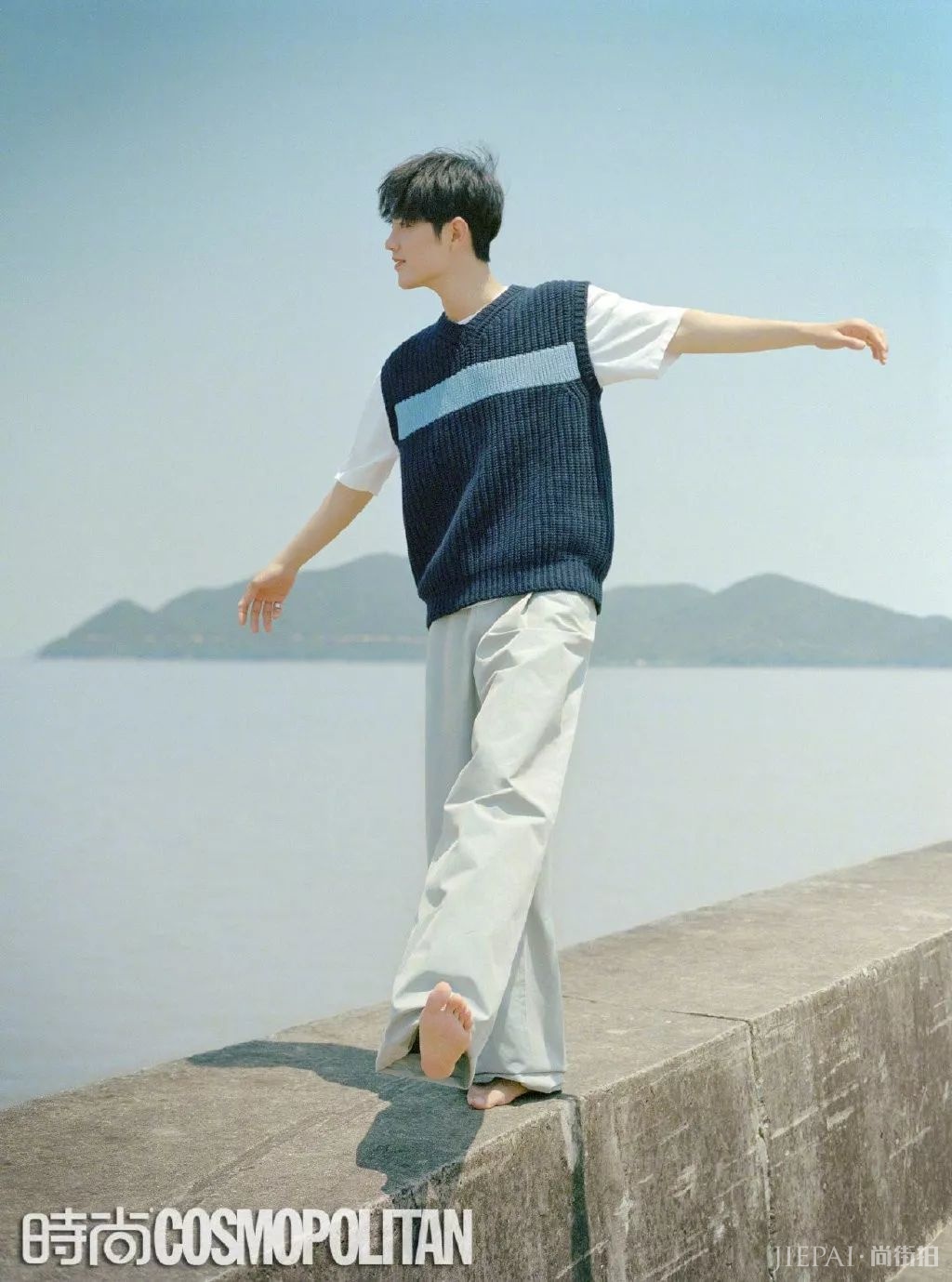 肖战小哥哥的最新日系写真，好看又好磕！