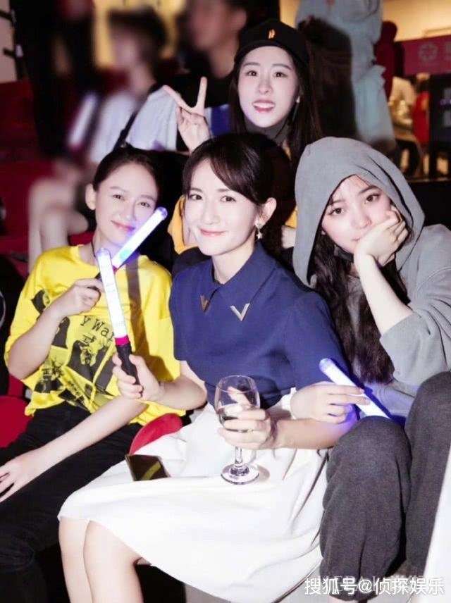 谢娜张碧晨在线辟谣，意外曝光李晨近况，脸庞消瘦被指老了10岁