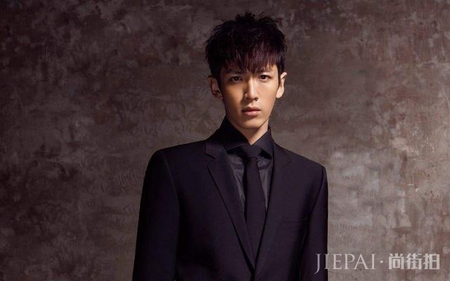 同样是老牛吃嫩草，为何萧亚轩被奉为爱神而钟丽缇却无人问津？