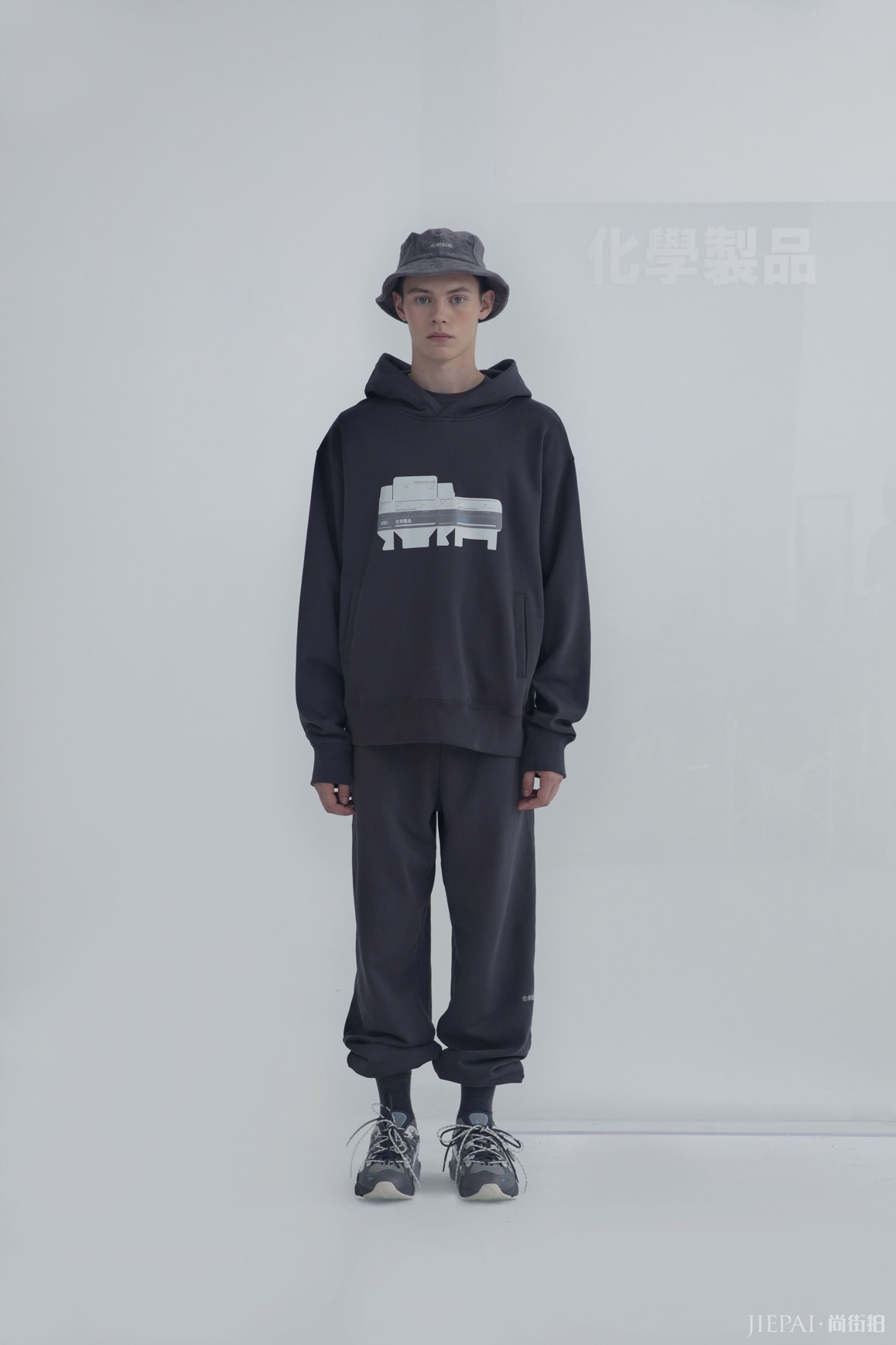 C2H4同胞品牌推出新品,这样的设计完全可以满足秋冬搭配!