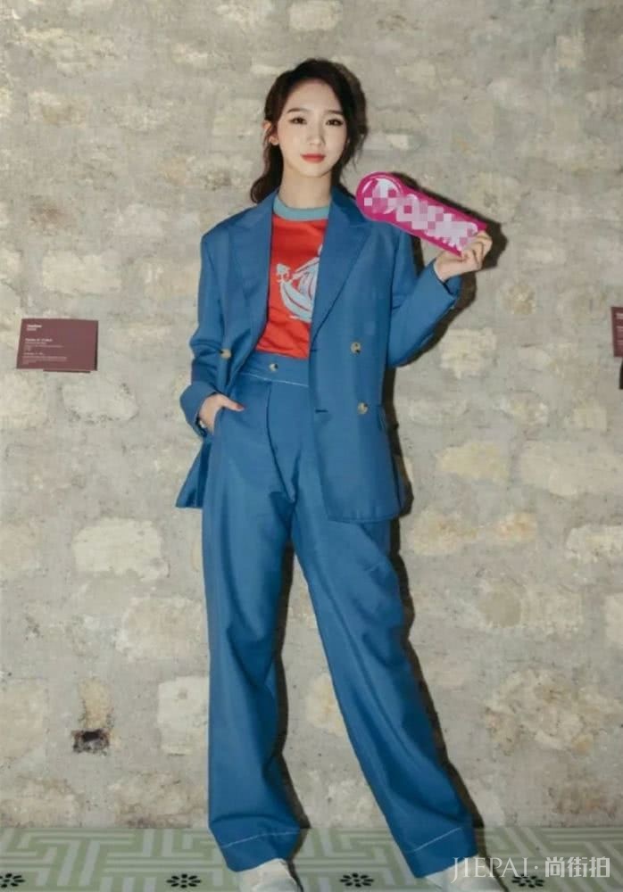 跟孟美岐这穿搭法，混搭时尚又显高级，少女魅力无比