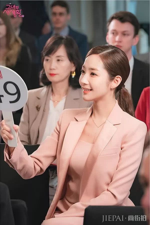 韩国职场剧里的时髦西装,都是哪儿买的?