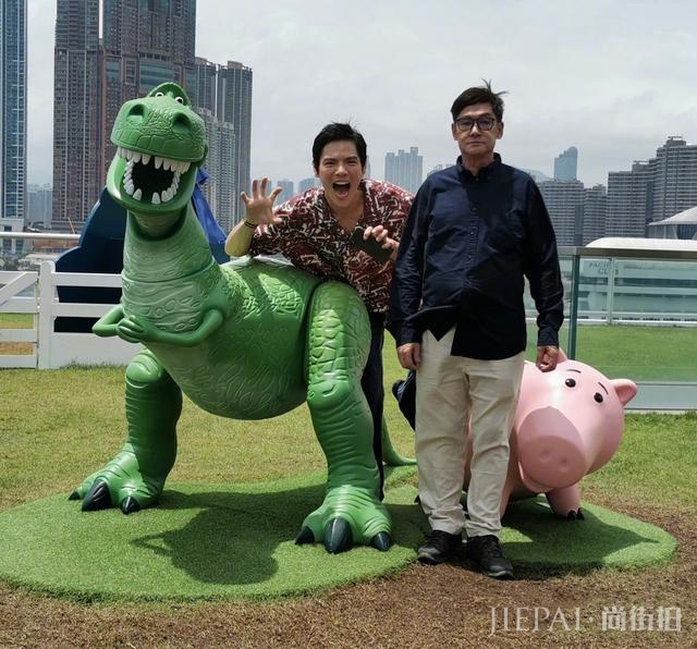 郭碧婷爸爸发文称初见向佐，觉得他长得凶悍，后来发现是面恶心善