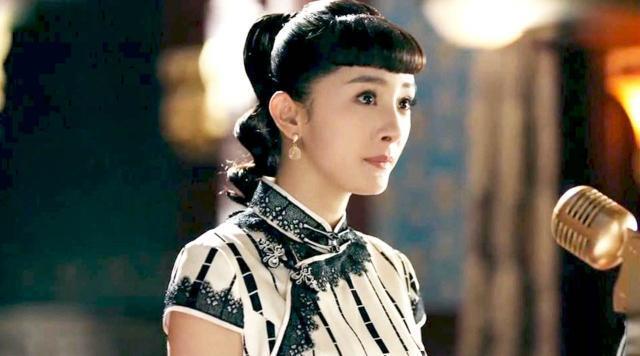 杨幂被粉丝抵制新剧进退两难,刘恺威抱小糯米现身街头甜蜜温馨