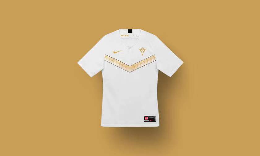 英雄联盟 LPL 队服由 Nike 设计！？下月首次亮相！