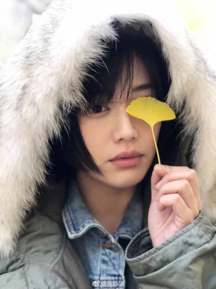 马思纯和周冬雨的短发灵感超完美,你只要学会一种就可以了