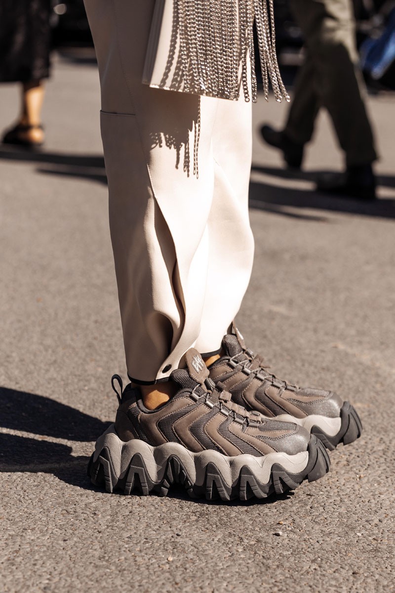 sacai x NIKE上榜,现在的时装周流行什么球鞋!