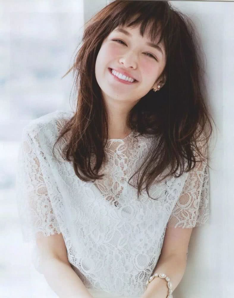 秀智同款“棉花糖卷发”火了，可甜可盐显脸小