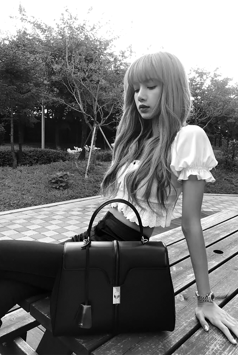 人间CELINE已上线 Lisa的穿搭日常太A了吧