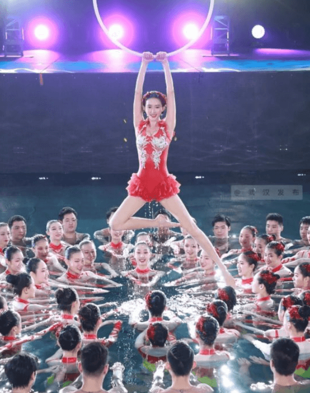 65岁的赵雅芝,45岁的林志玲,48岁的闫妮,就问你酸不酸?