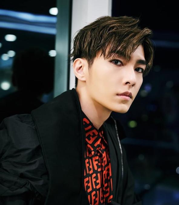 炎亚纶遭人质问“你是同志吗?”霸气反击称:关你屁事