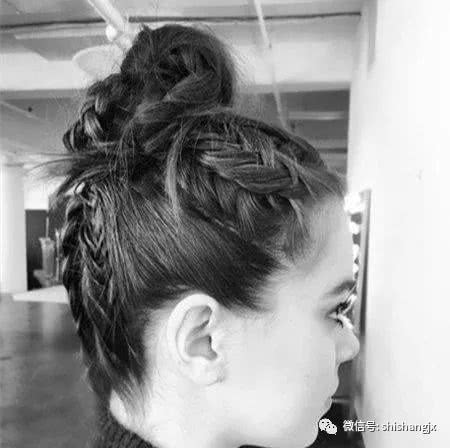 简单的编发和丸子头搭配技巧，效果相当不错哦