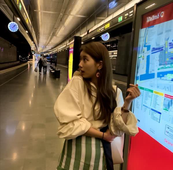 女神秀智私服搭配简约时尚又大气,值得女生们学习借鉴