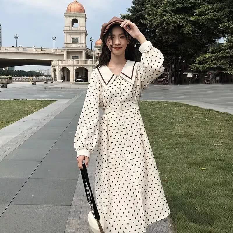 秋天来一件法式长裙,让你做复古风女孩