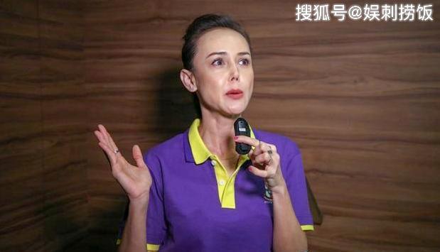 昔日亚姐冠军韩君婷,43岁生日贴旧照忆亡母,获旧同事送蛋糕庆祝