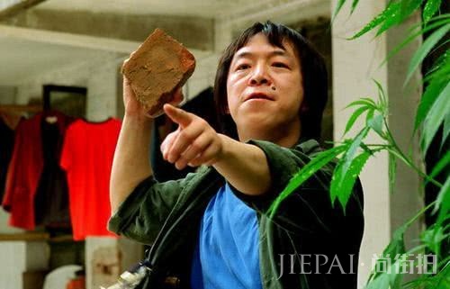 台湾知名主持人，当众嘲讽黄渤，却被黄渤高情商反怼哑口无言