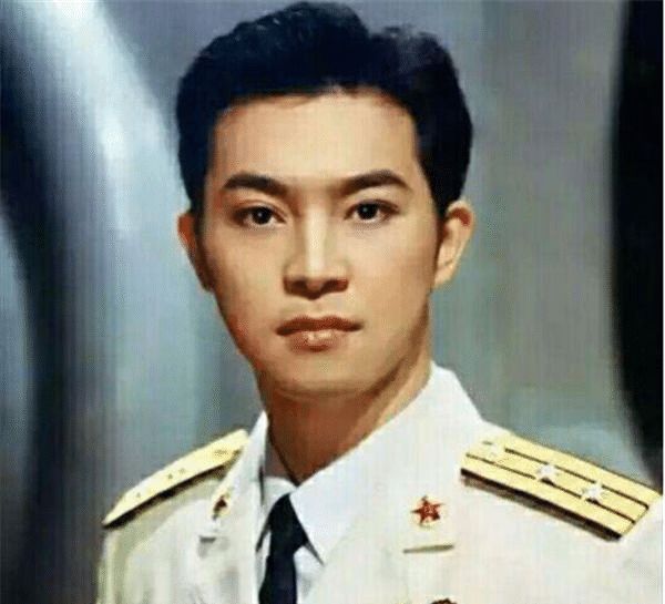 25年前最帅8张脸,苏有朋倒数,古天乐第3,第一帅出边际