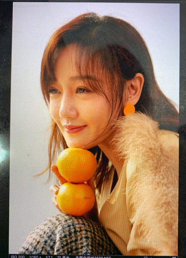 胡歌前女友薛佳凝晒最新写真,哈妹41岁仍未婚,却依然少女感满满