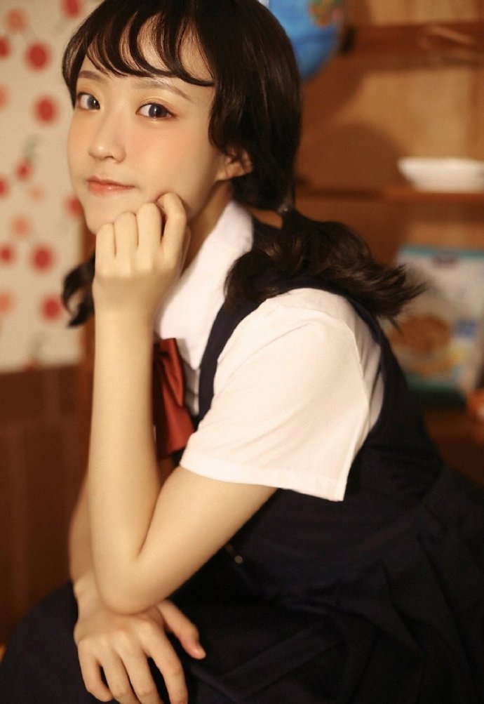 甜美萝莉美女双马尾可爱写真图片