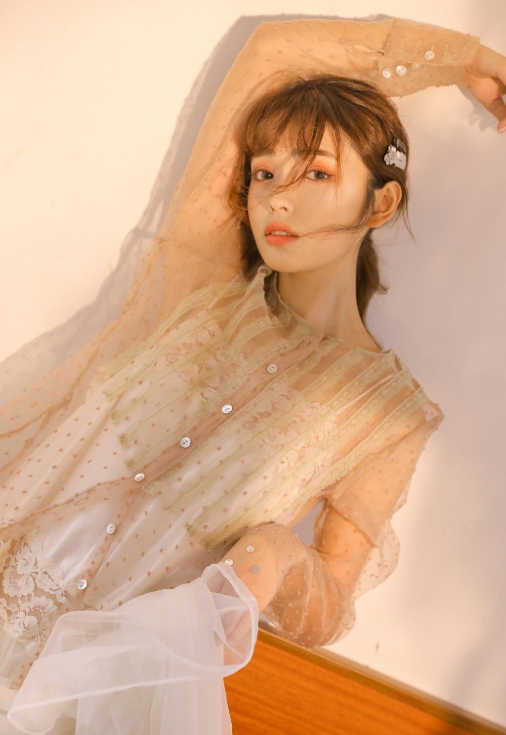 清纯温柔美少女仙气唯美风格写真图片