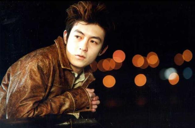 长得又坏又帅自带邪魅痞气的十大男星,吴彦祖排名第五!