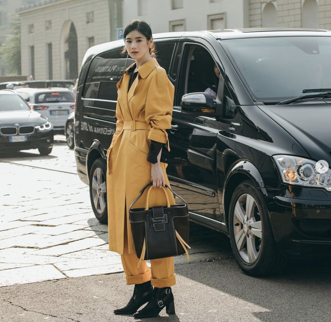 风衣搭配阔腿裤,今秋街拍最潮百搭cp!!!