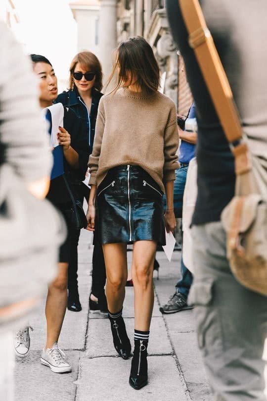 秋天的第一件上衣，当然是温柔百搭的针织衫